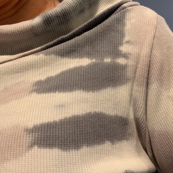 Go couture cowl neck top - Picture 4 of 7